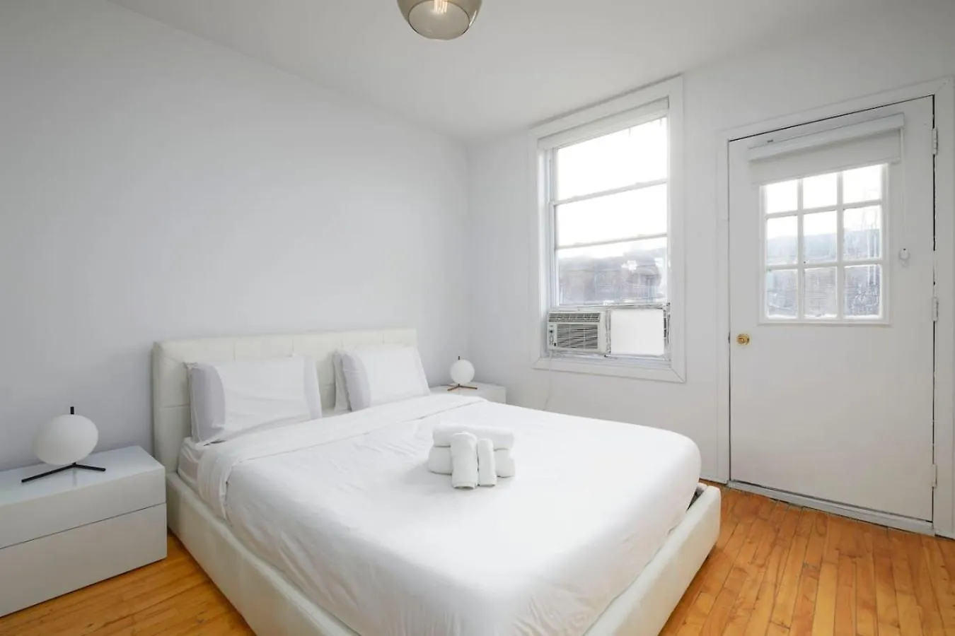 Bright 2Br In Plateau Mont Royal Downtown Zb5 Apartment Montreal