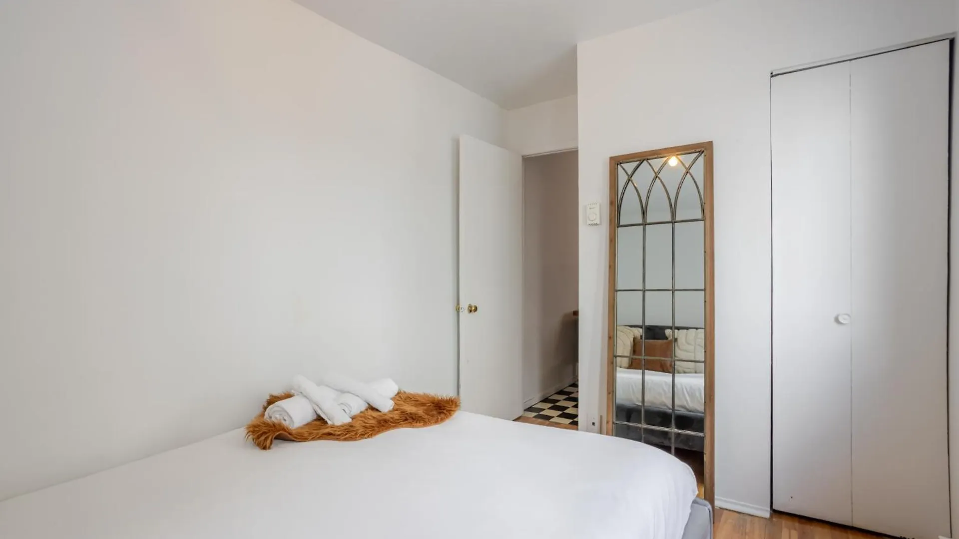 Bright 2Br In Plateau Mont Royal Downtown Zb5 Apartment Montreal